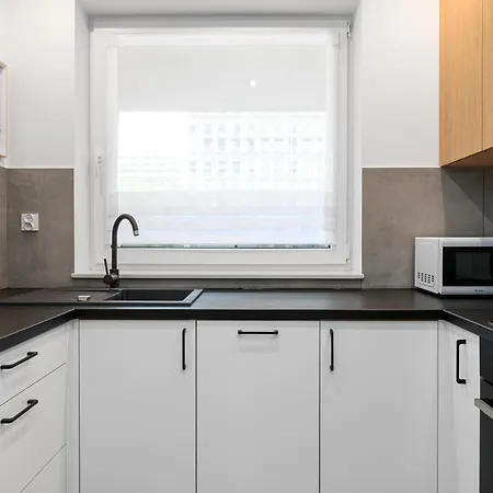 Pure Premium - Free Parking & Ac Wrocław