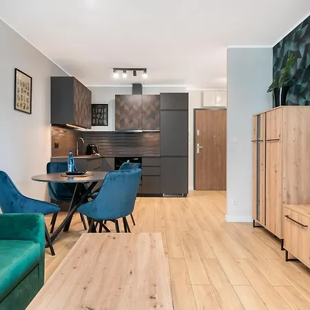 Pure Premium - Free Parking & Ac Wrocław