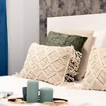 Pure Premium - Free Parking & Ac Appart hôtel