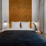 Apartmanhotel Pure Premium - Free Parking & Ac