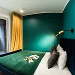 Appart hôtel Pure Premium - Free Parking & Ac