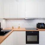 Appart hôtel Pure Premium - Free Parking & Ac