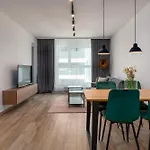 Hotel apartamentowy Pure Premium - Free Parking & Ac 4*
