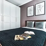 Pure Premium - Free Parking & Ac Apartmanhotel Wrocław