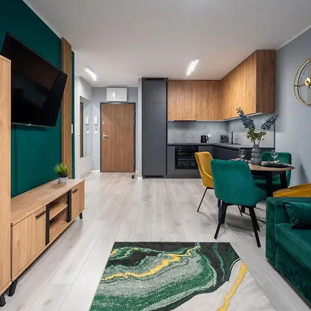 Aparthotel Pure Premium - Free Parking & Ac 4*