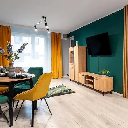 Pure Premium - Parking Free Wroclaw