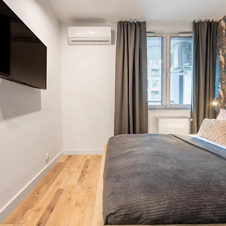 Pure Premium - Free Parking & Ac 4*