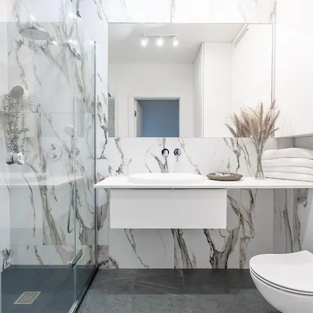 מלון דירות Pure Premium - Free Parking & Ac 4*