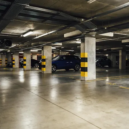 Pure Premium - Parking Free Aparthotel 4*