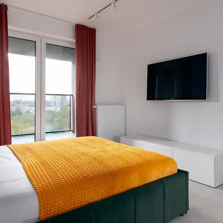 Pure Premium - Free Parking & Ac Aparthotel