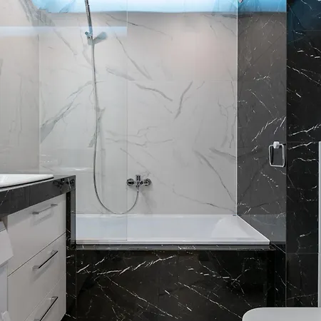 Aparthotel Pure Premium - Free Parking & Ac Breslau