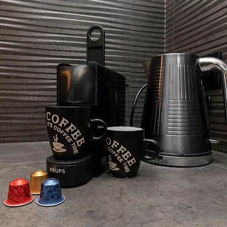 Pure Premium - Free Parking & Ac Aparthotel 4*