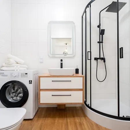 Pure Premium - Free Parking & Ac Aparthotel 4*