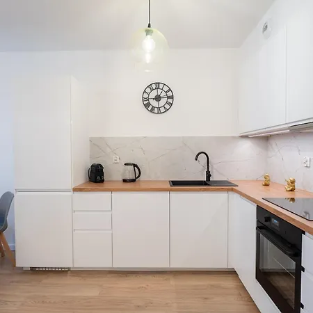 Pure Premium - Parking Free Aparthotel Wroclaw