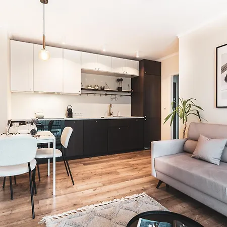 Aparthotel Pure Premium - Free Parking & Ac