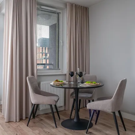 Pure Premium - Free Parking & Ac Aparthotel