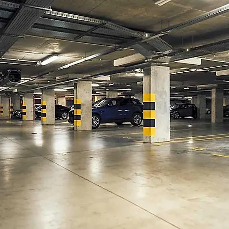 Pure Premium - Parking Free 4* Breslavia