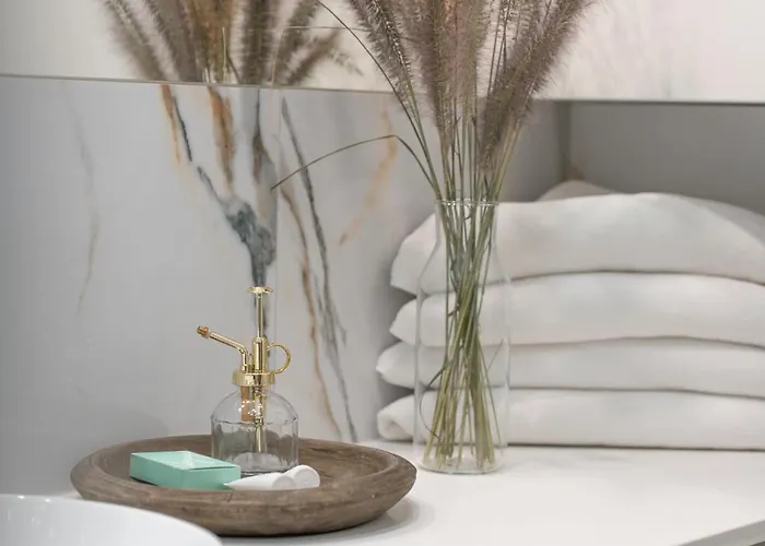 Pure Premium - Free Parking & Ac Aparthotel 4*