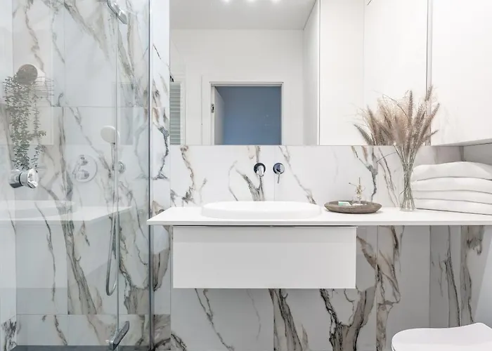 Aparthotel Pure Premium - Free Parking & Ac 4*