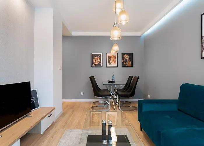 Pure Premium - Free Parking & Ac Aparthotel