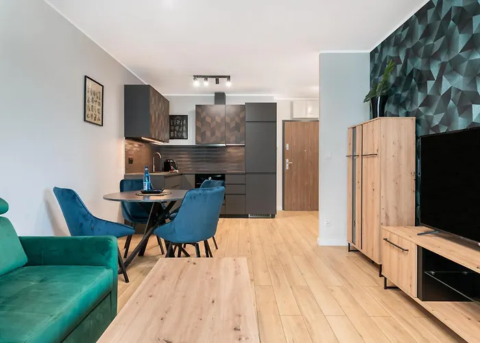 Pure Premium - Free Parking & Ac Wroclaw