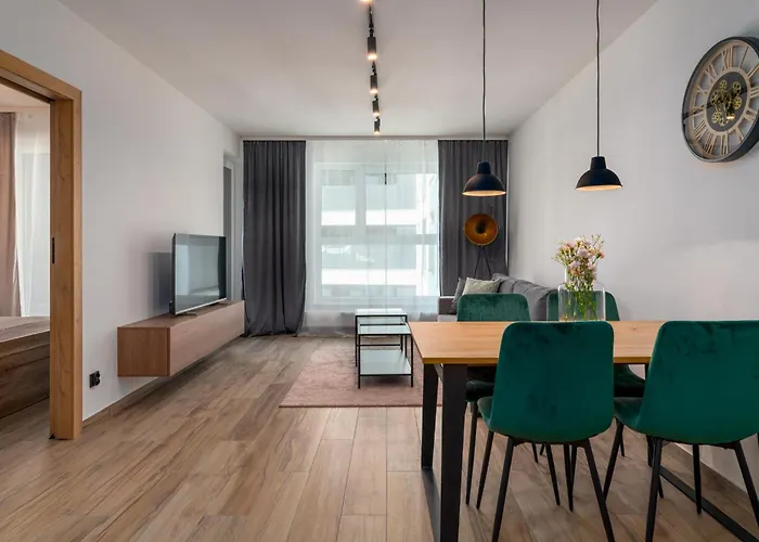 Aparthotel Pure Premium - Free Parking & Ac 4*