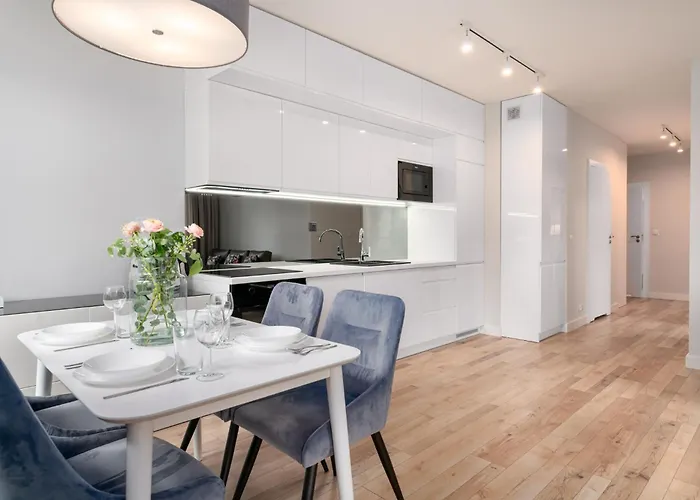 Pure Premium - Free Parking & Ac Aparthotel 4*