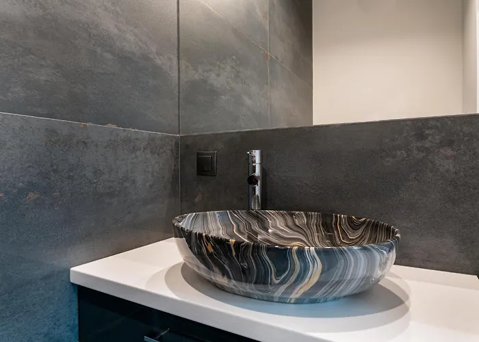 Pure Premium - Free Parking & Ac Aparthotel 4*